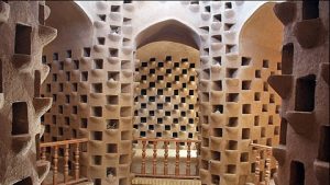 Tour des Pigeons, Meybod
