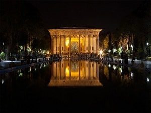 Palais Chehel Sotoun Ispahan-Circuit historique en Iran