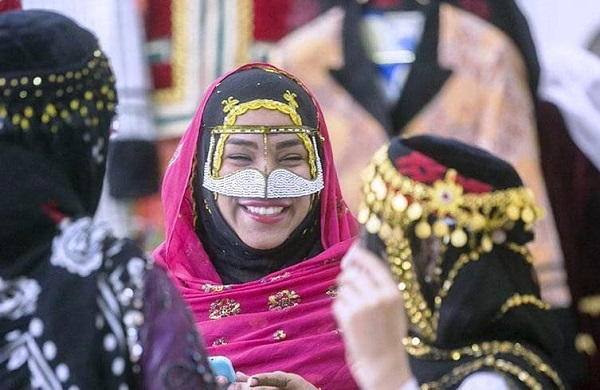 Vêtements traditionnels iraniens