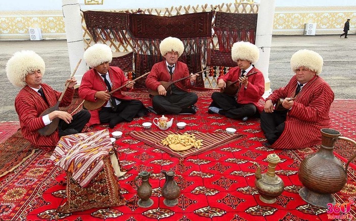 Vêtements Turkmènes